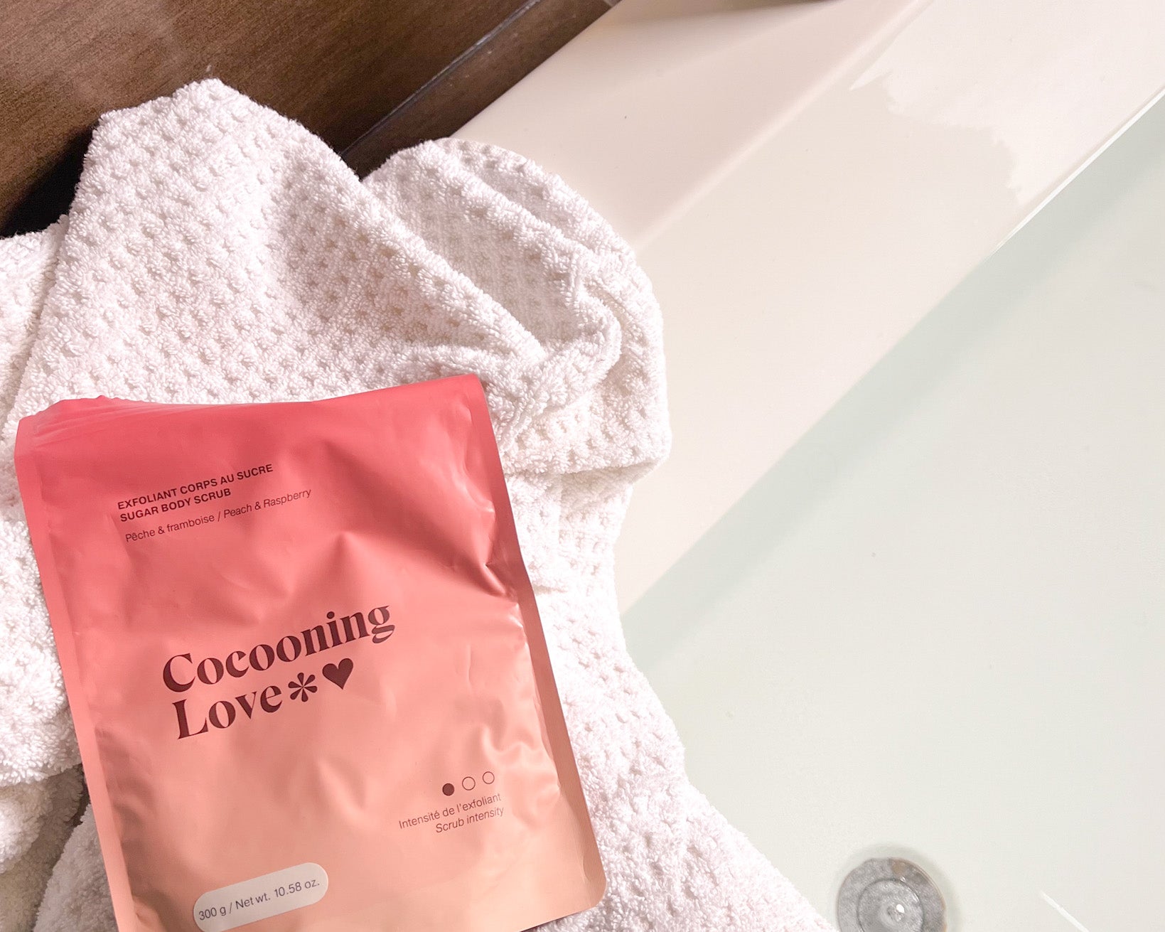 Exfoliant corps au sucre Pêche & framboise - Cocooning Love
