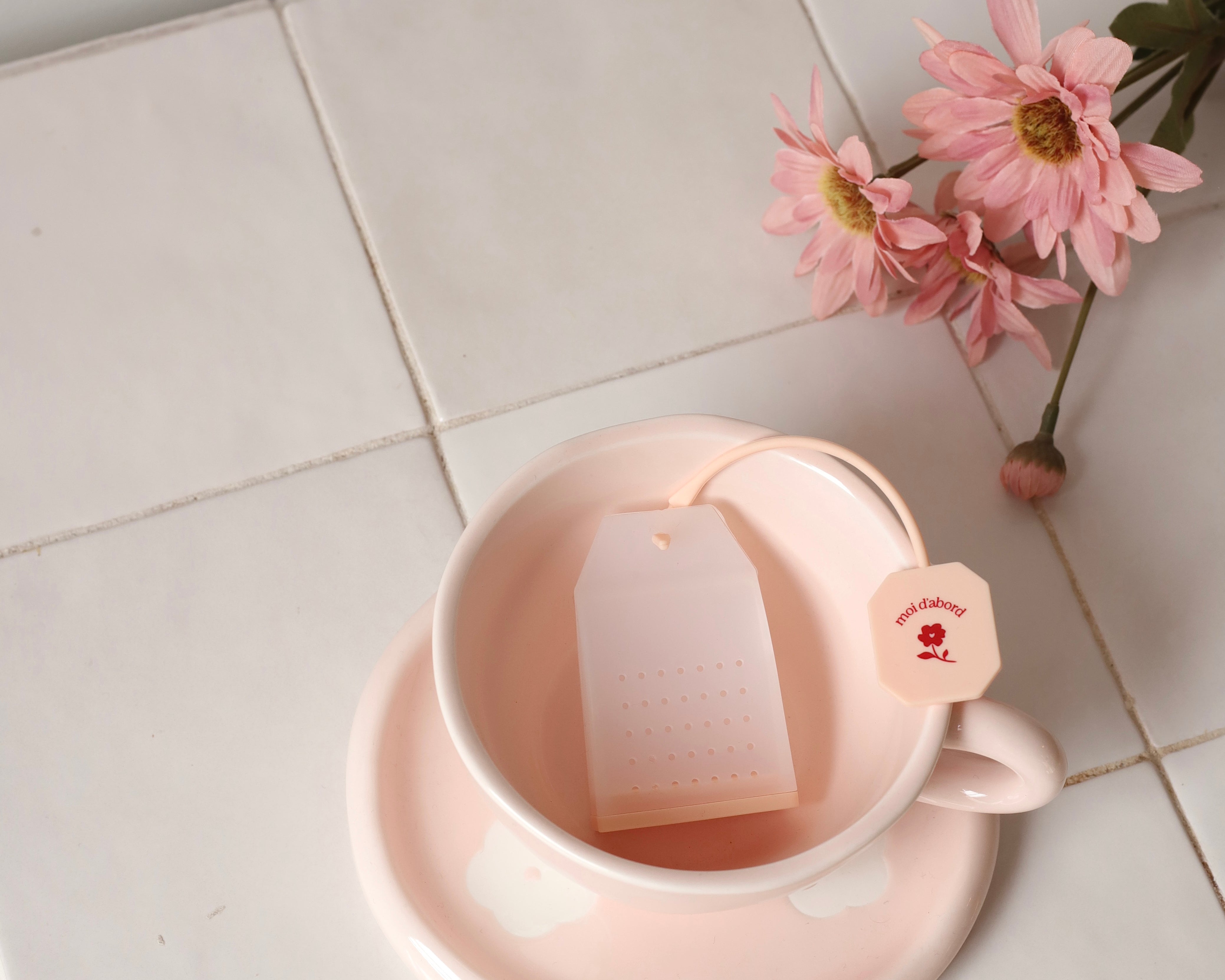 Infuseur en silicone Moi d'abord - pêche