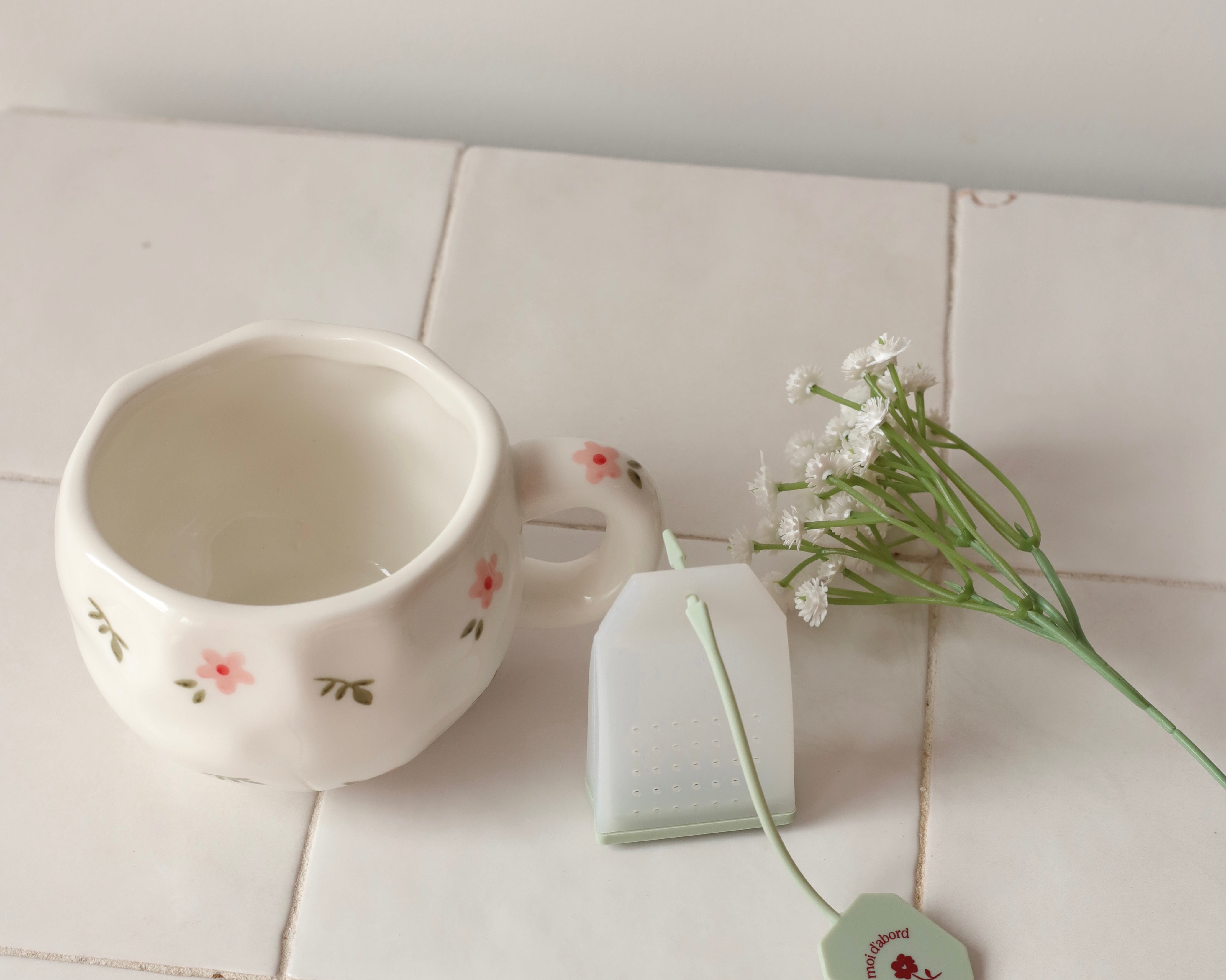 Infuseur en silicone Moi d'abord - vert sauge