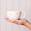 Tasse en céramique Citrons et fleurs de Moi d’abord avec citrons jaunes et fleurs lilas