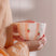 Tasse en céramique Rayures d’oranges de Moi d’abord rayée pêche et orange