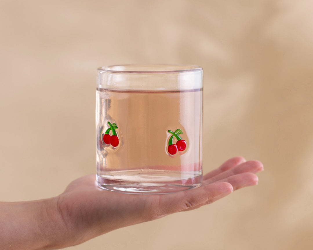 Verre Cerises de Moi d’abord avec icônes de cerises rouges en relief
