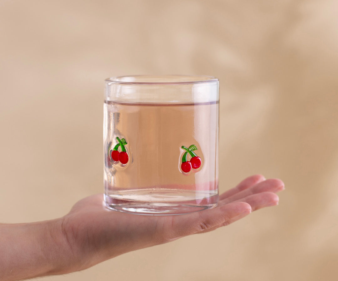 Verre Cerises de Moi d’abord avec icônes de cerises rouges en relief