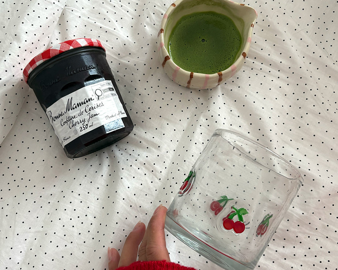 Verre Cerises de Moi d’abord avec icônes de cerises rouges en relief