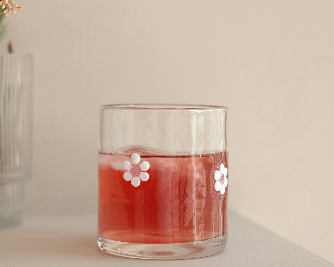 Verre Marguerites roses de Moi d’abord avec icônes de fleurs roses et blanches en relief