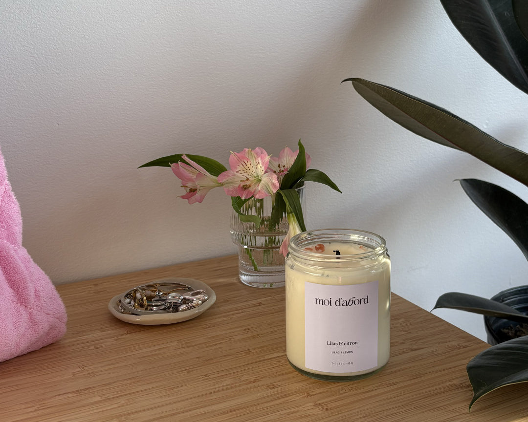 Bougie de soja Lilas & citron de Moi d’abord fabriquée au Québec